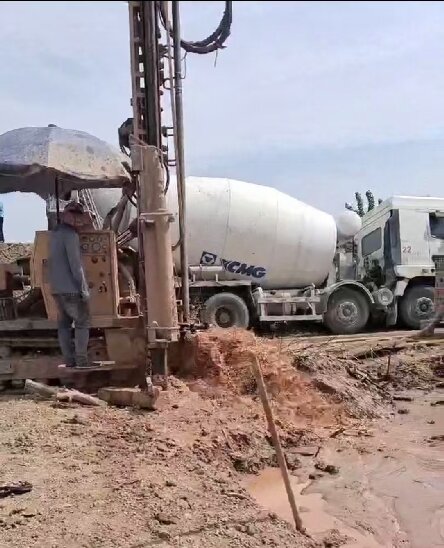 太湖岩石井施工